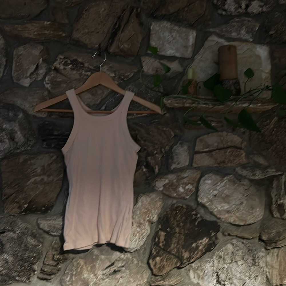 H&M, salmon pink, cotton tank top, looks wrinkly but is brand new, no stains